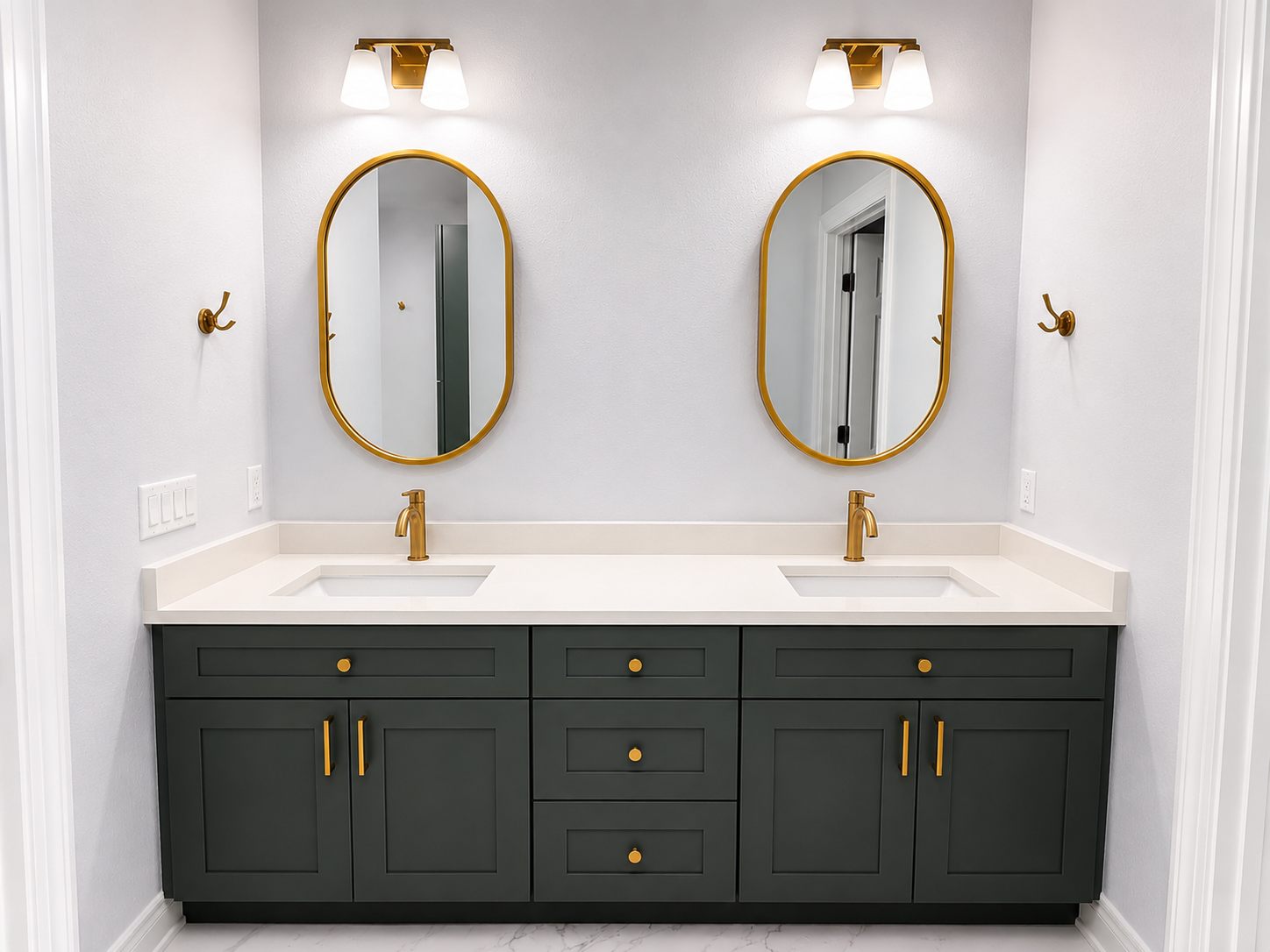 Master bathroom vanity renovation in St. Petersburg